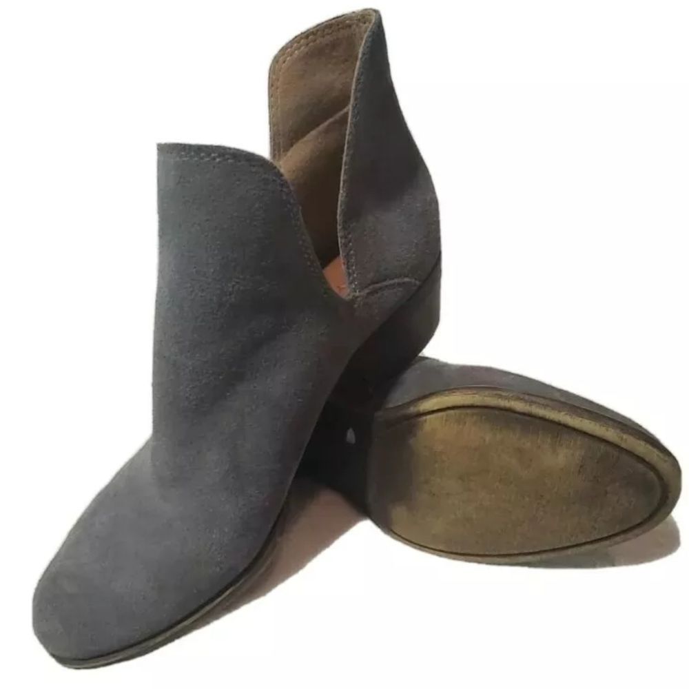 𝅺lucky Brand Baley Gray Cutout Side Ankle Booties